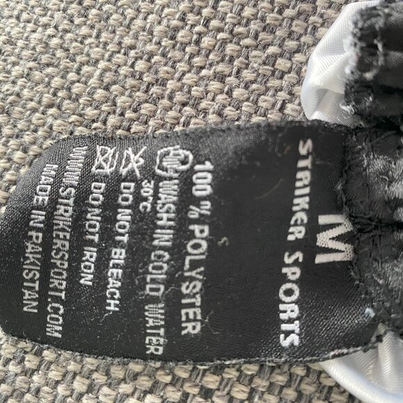 Youth Fight Shorts M - Picture 4 of 4